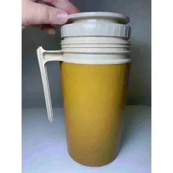 Vintage Thermos Pint Bottle Model 7202 Soup Travel Mustard Yellow No Top Lid - Picture 9 of 14